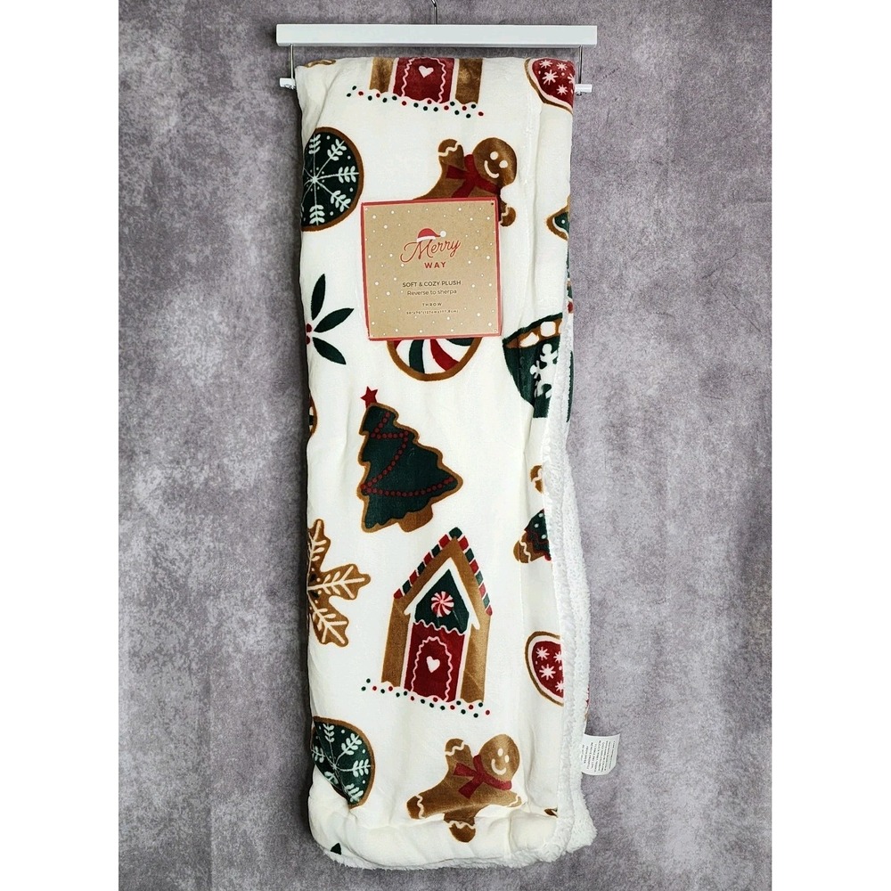 Gingerbread Man House Tree Throw Blanket Christmas Sherpa 50x70 Baking Plush NEW
